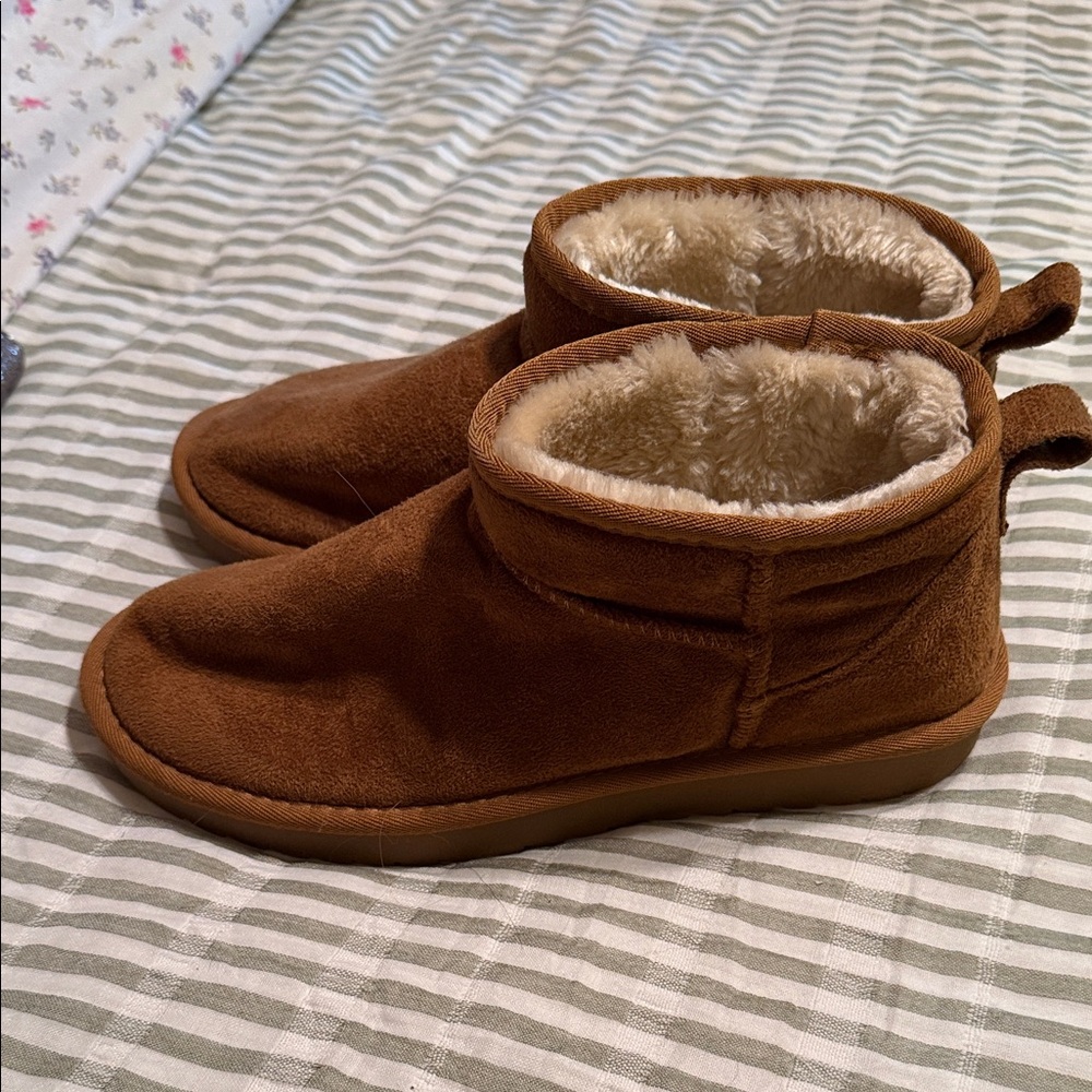 Cozy Faux-Suede Ankle Booties in Chestnut